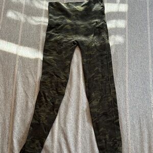 SPANX Kids Dark Green Camouflage Leggings